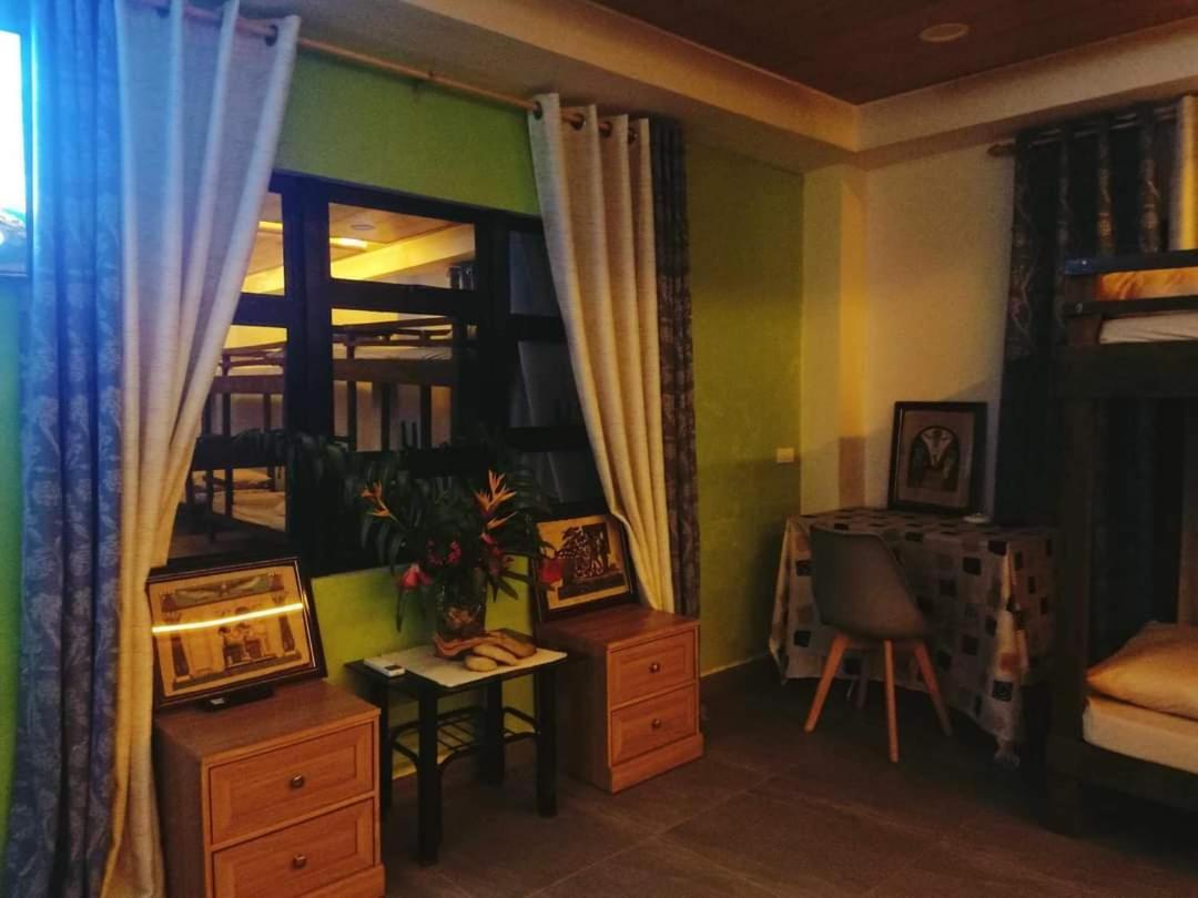 Gbu Loboc River Guesthouse Екстериор снимка