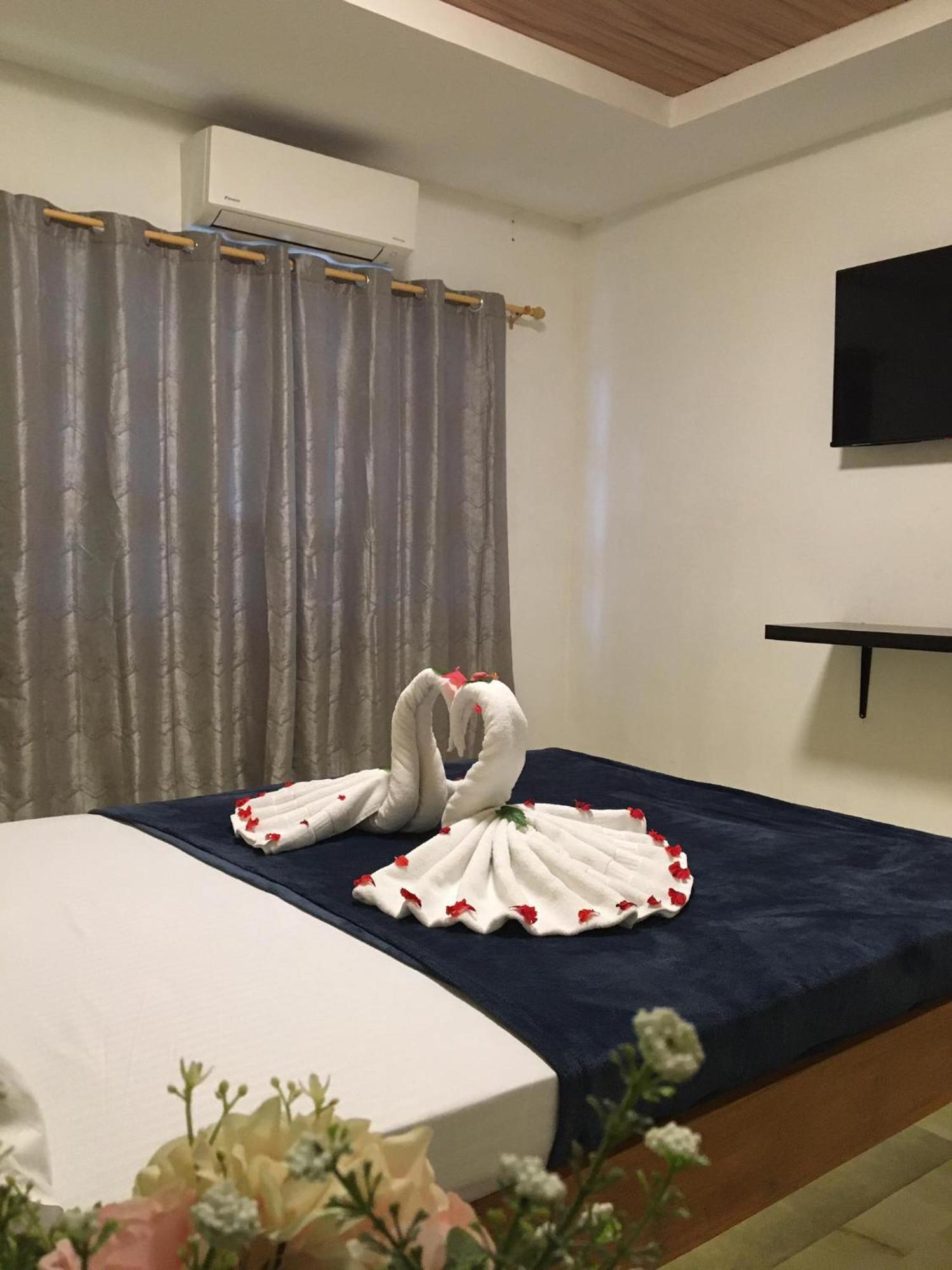 Gbu Loboc River Guesthouse Екстериор снимка